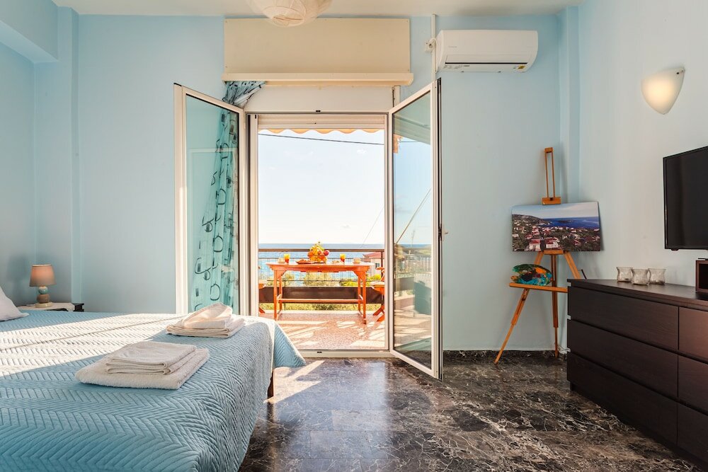 Фото Sunset Serenity - Kardamili Seaside Getaway