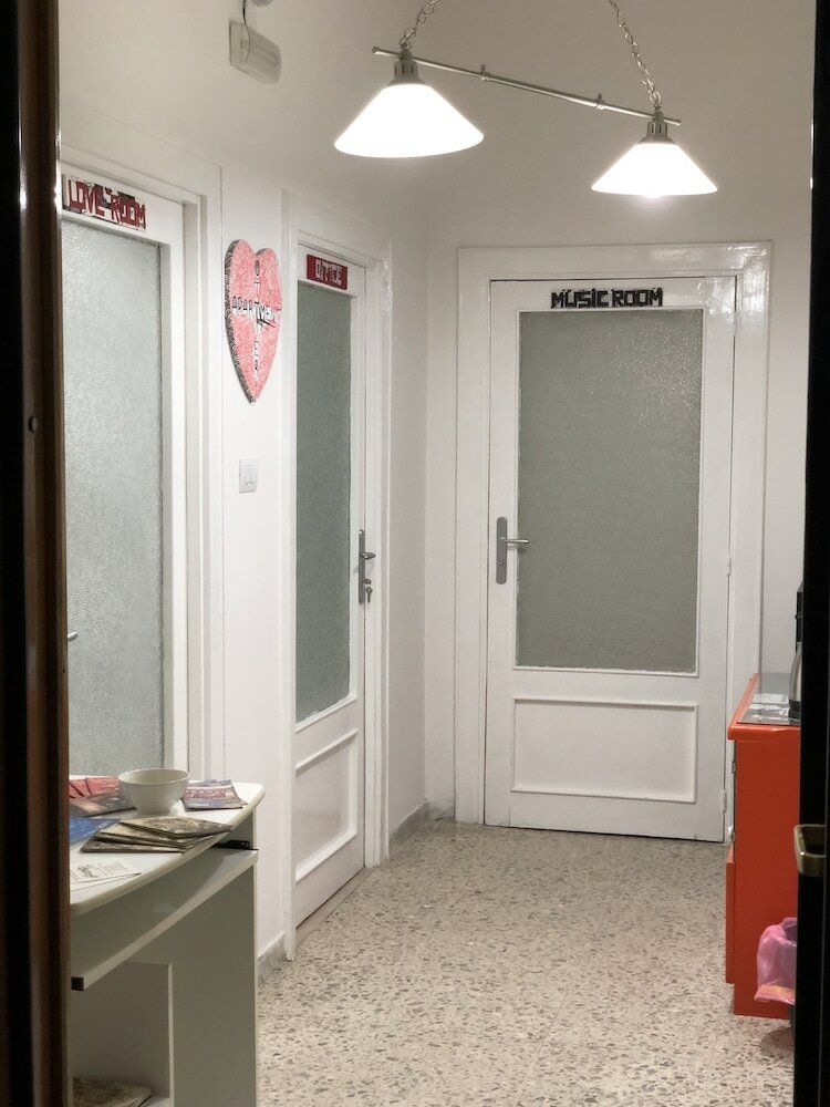 Фото Ottieri Apartment Napoli