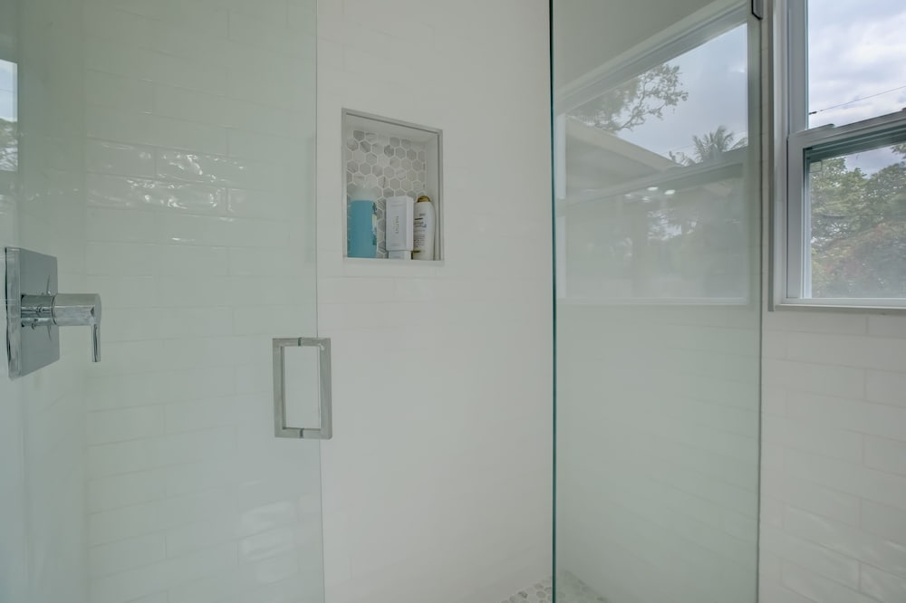 Фото Madrina's Cozy 3br-1ba Spacious Backyard