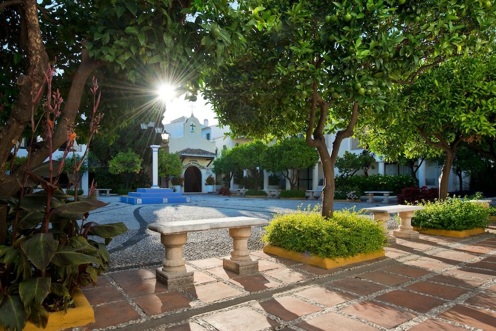 Фото Hotel BlueBay Banús