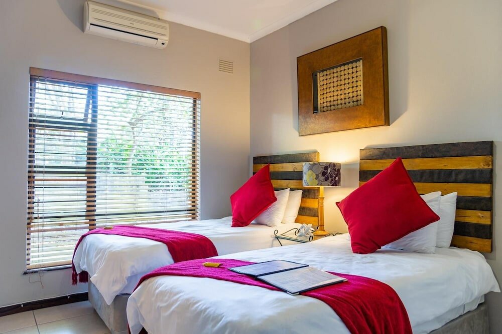 Фото Faraway Lodge B&b