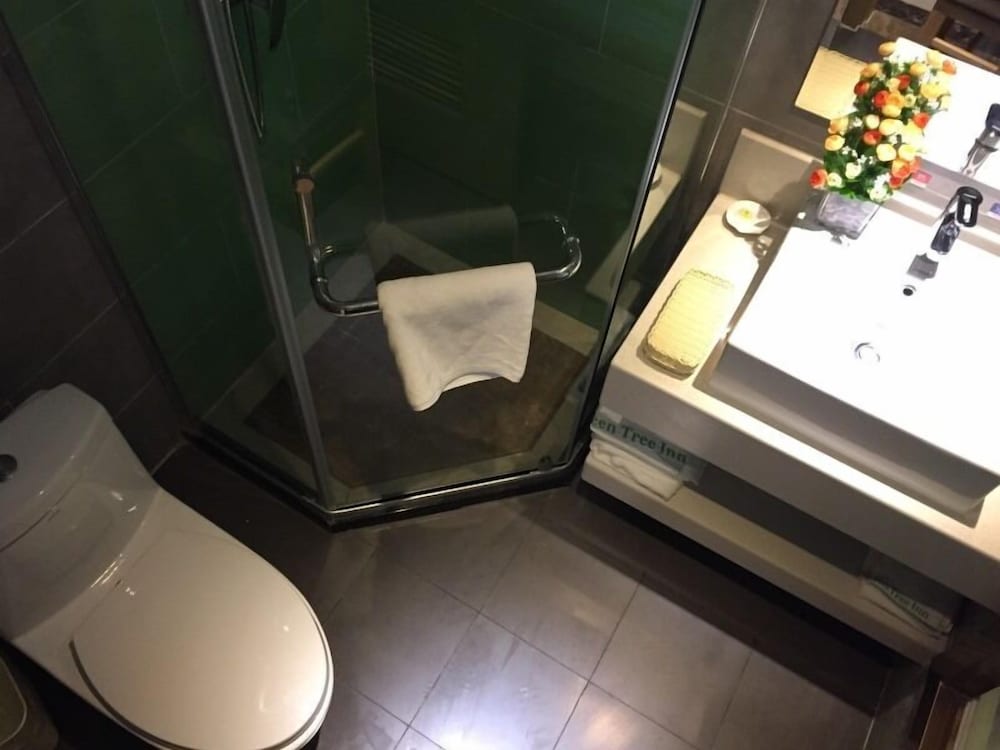 Фото GreenTree Inn XiAn Xincheng District Raily Station Wukou Metro Station Hotel