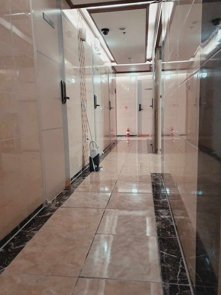 Фото IRich House