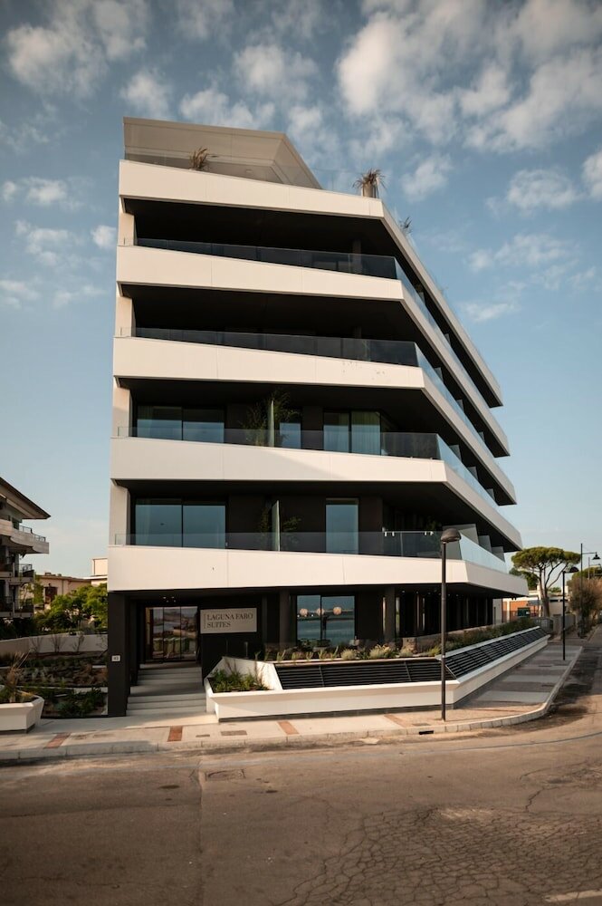 Фото Laguna Faro Suites - Adults Only & Free Beach