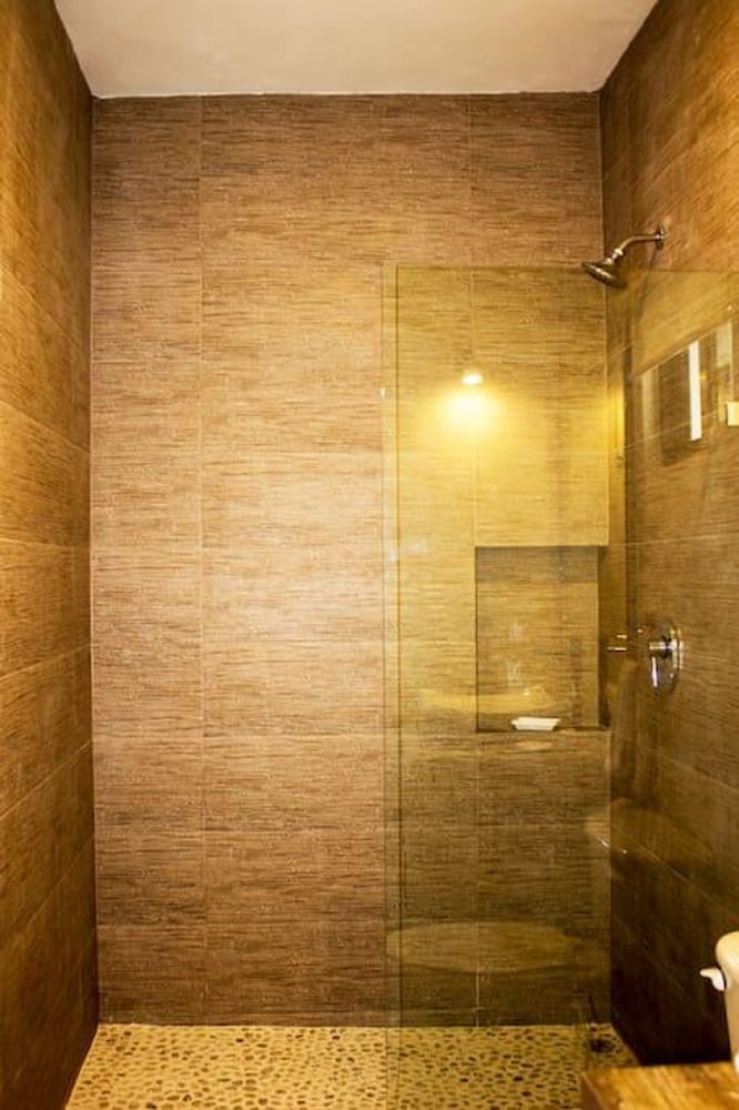 Фото Downtown Suites Cancun