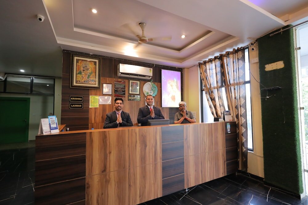 Фото Tulsi Garden - Near Prem Mandir Vrindavan