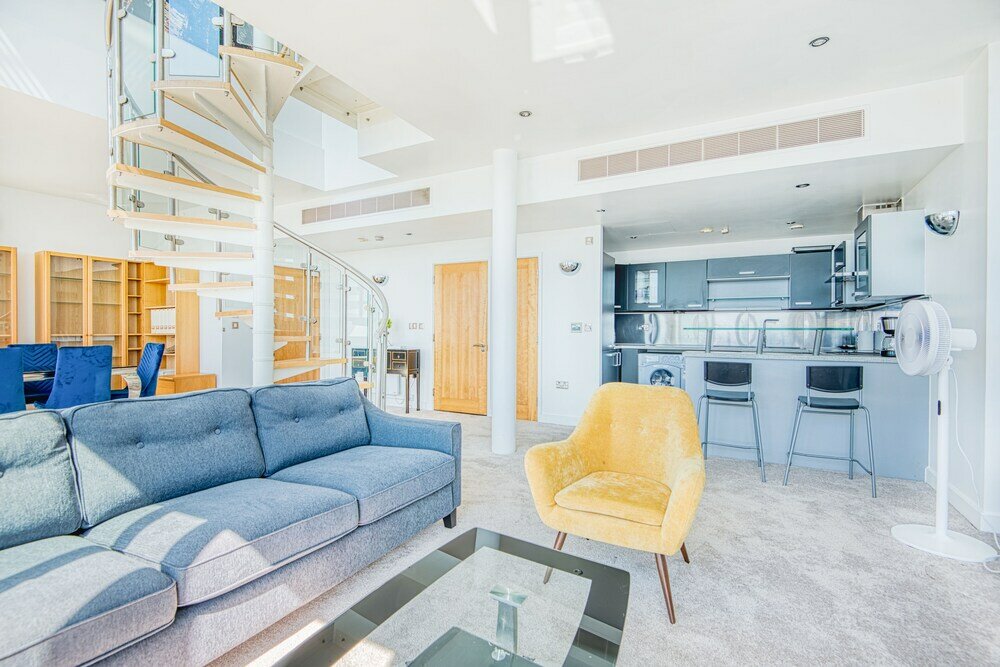 Фото Jibbs Corner Penthouse Apartment