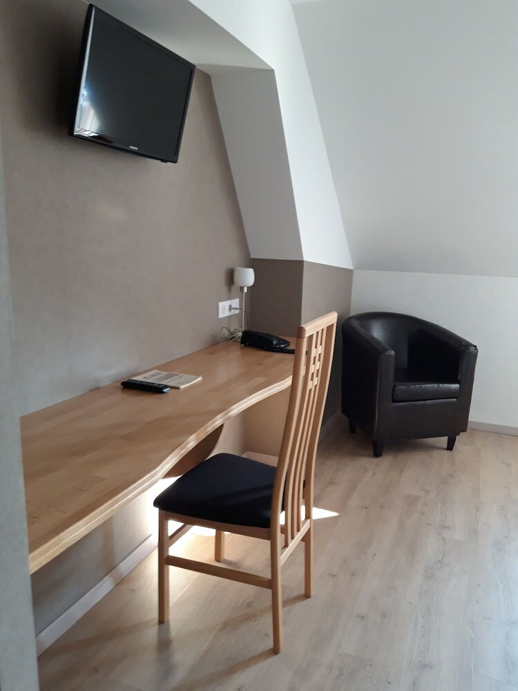 Фото Hotel La Guimbarde