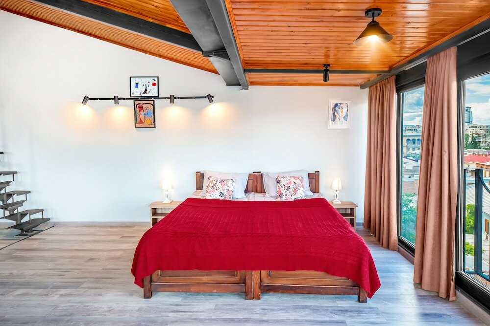 Фото H&b apartments Pier Kobakhidze