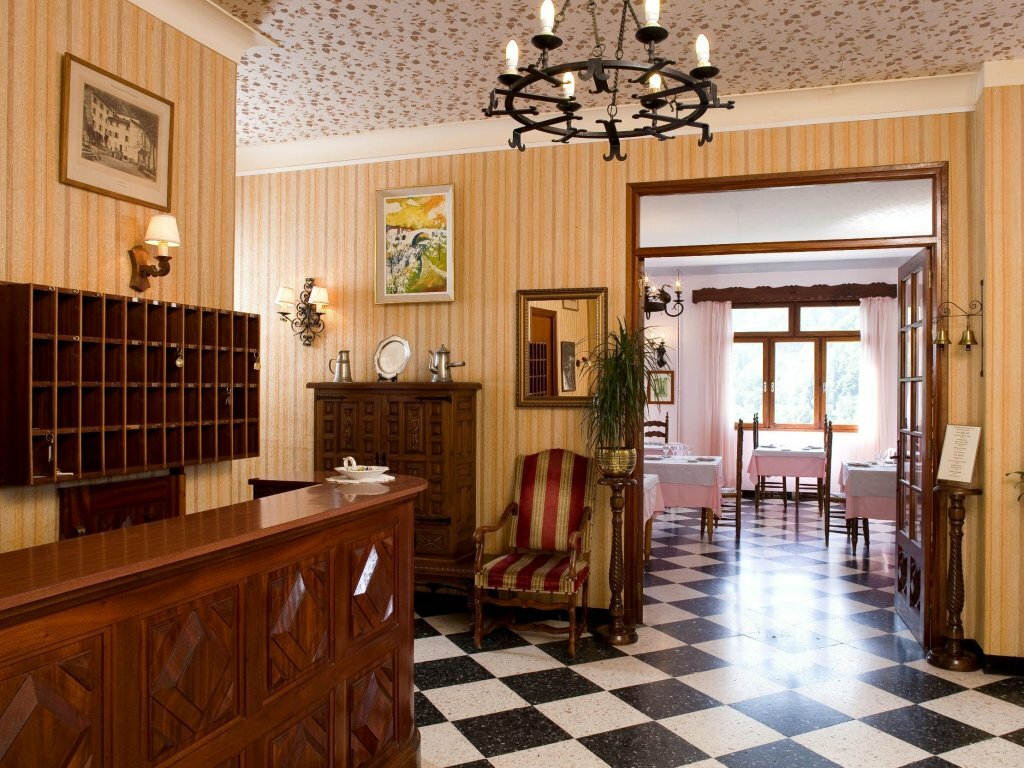 Hotel Logis Hotel Le Val du Tech, Pyrenees‑Orientales, photo