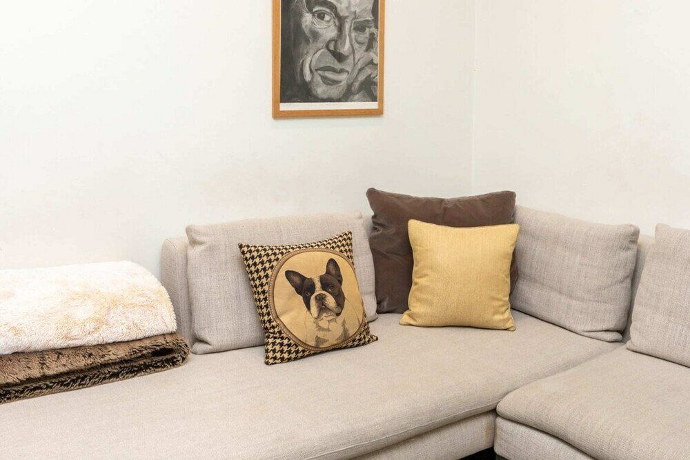 Фото Incredible 5 Bedroom House W/private Garden -wandsworth!