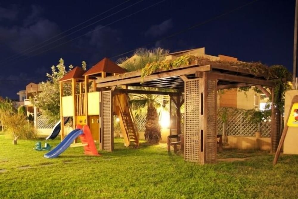 Фото Maleme Mare Beach Resort Hotel