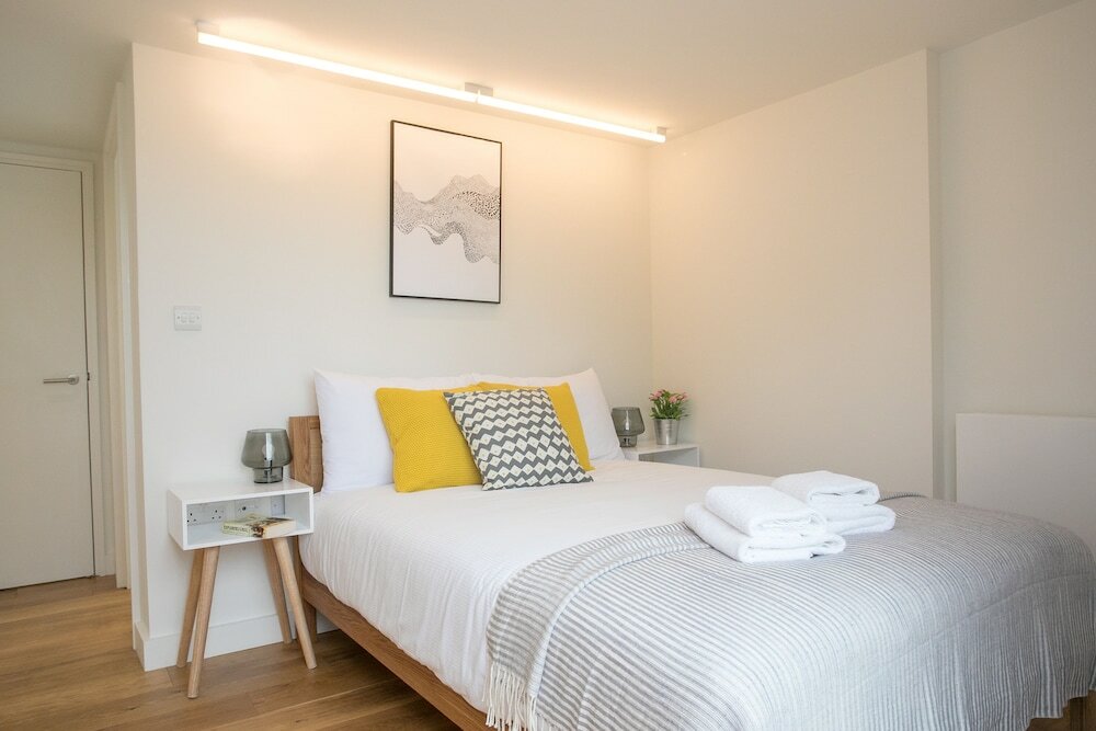 Фото Moonside - Stunning Angel Apartments