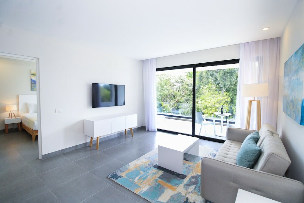 Фото Nick Price Apartments by Spot Rentals