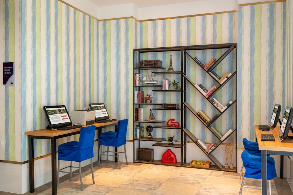 Фото Holiday Inn Exp Wujiaochang, an Ihg Hotel