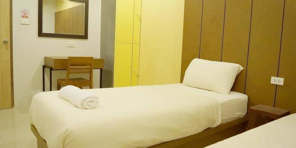 Фото Sunny Hostel Chiangmai @Tha Pae