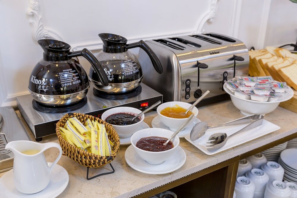 Фото Roliva Hotel & Apartment Danang