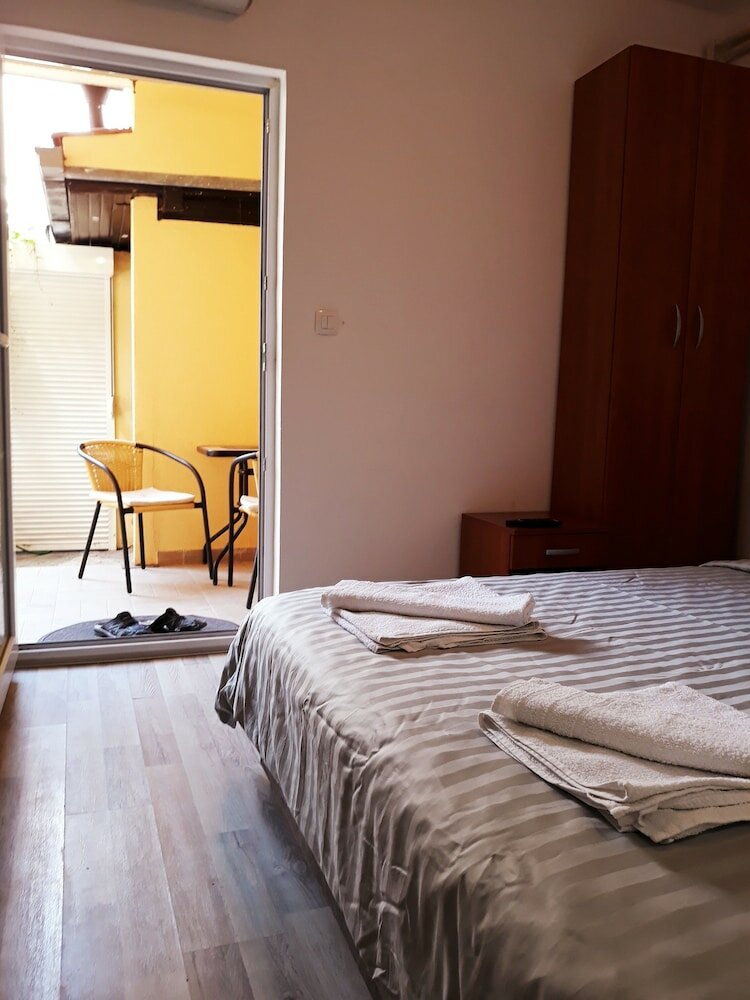 Фото Radovic apartments