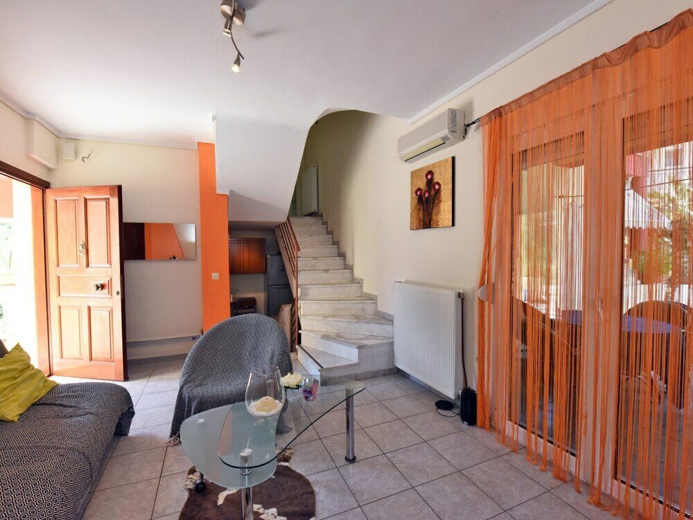 Фото Demi Maisonette