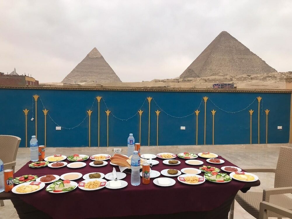 Фото Comfort Pyramids inn