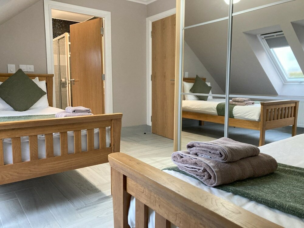 Фото Westertonhill Holiday Lodges