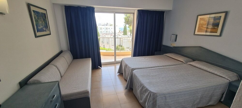 Фото Hotel Alondra