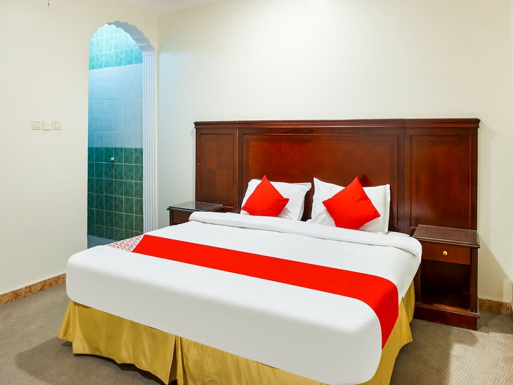 Фото Oyo 525 Rose Plaza1