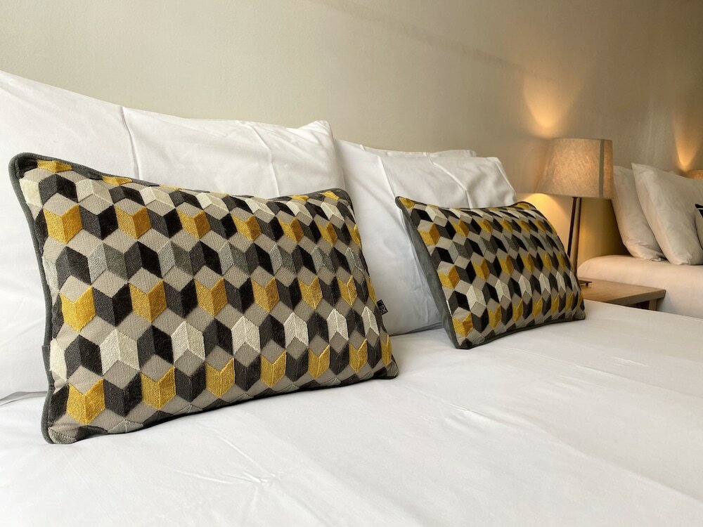 Фото Apartment Next to Victoria Station