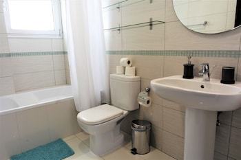 Фото Eden Beach Apartments