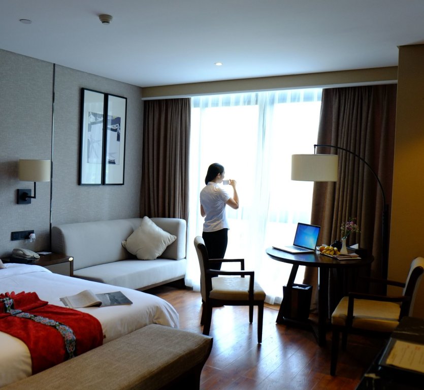 Фото Chengdu E Hotel