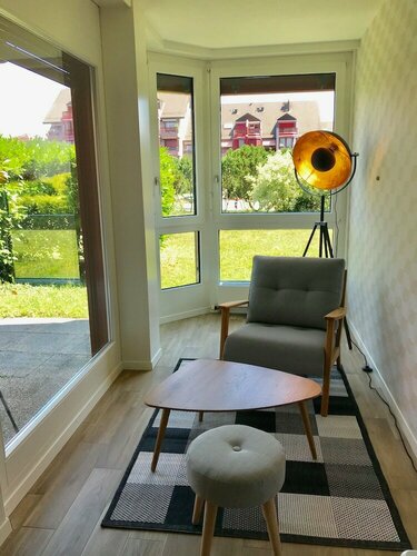 Гостиница Large Studio Near Epfl And Lausanne City Center