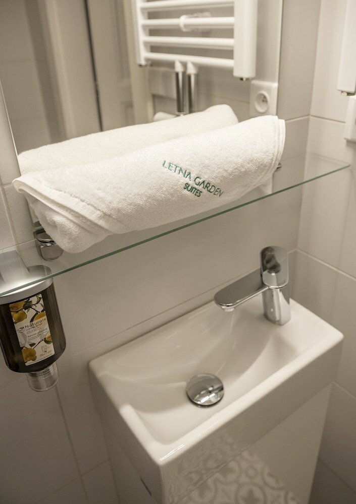 Фото Letna Garden Suites