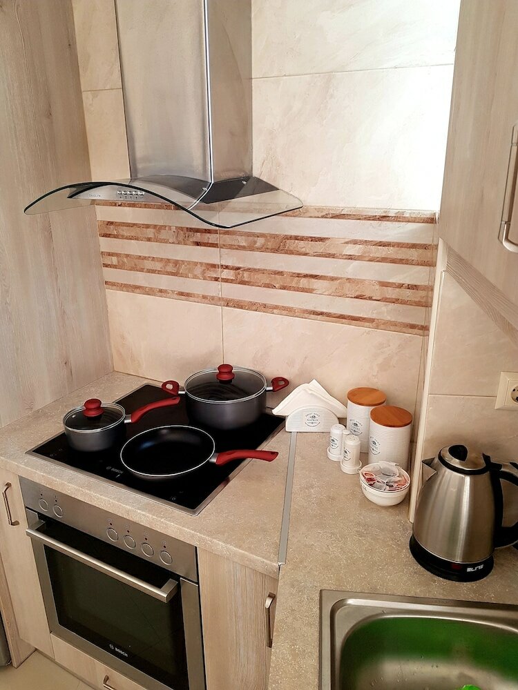 Фото Emmanouil Airport Beach Apartment