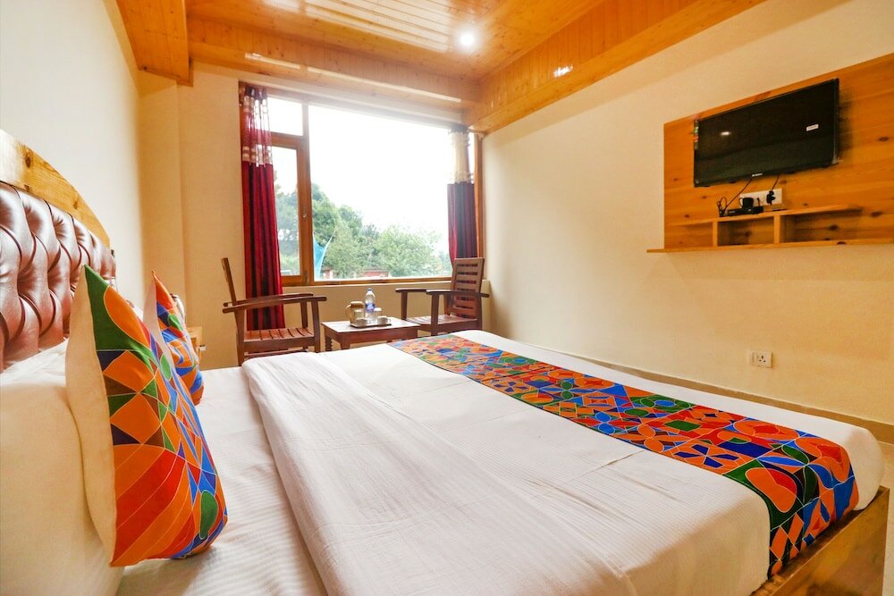 Фото Fabhotel Castle Rock