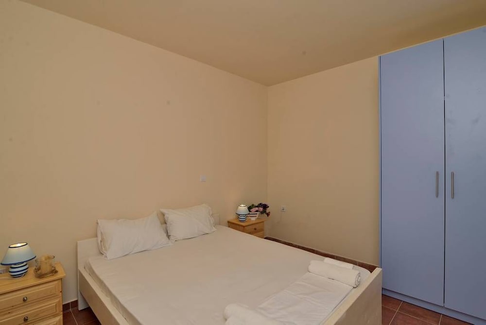 Фото Themis Stone Villa