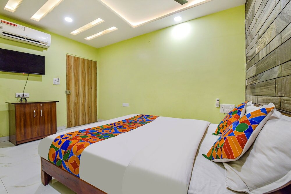 Фото Fabexpress Rani Bagh