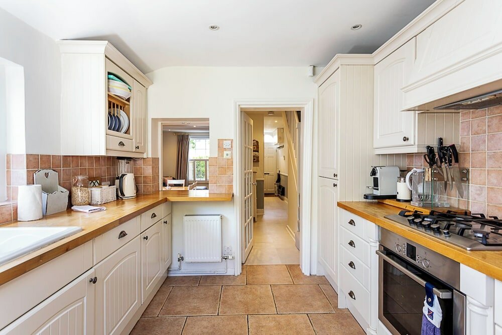 Фото Charming Georgian Country-style Cottage