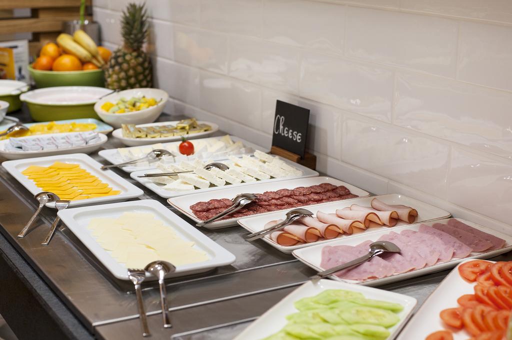 Фото Holiday Inn Plovdiv