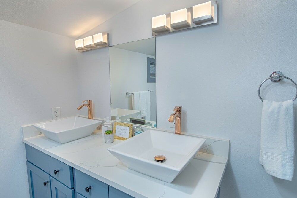 Фото Vibrant Fully Gated 2br/2ba 4 Mins From Downtown