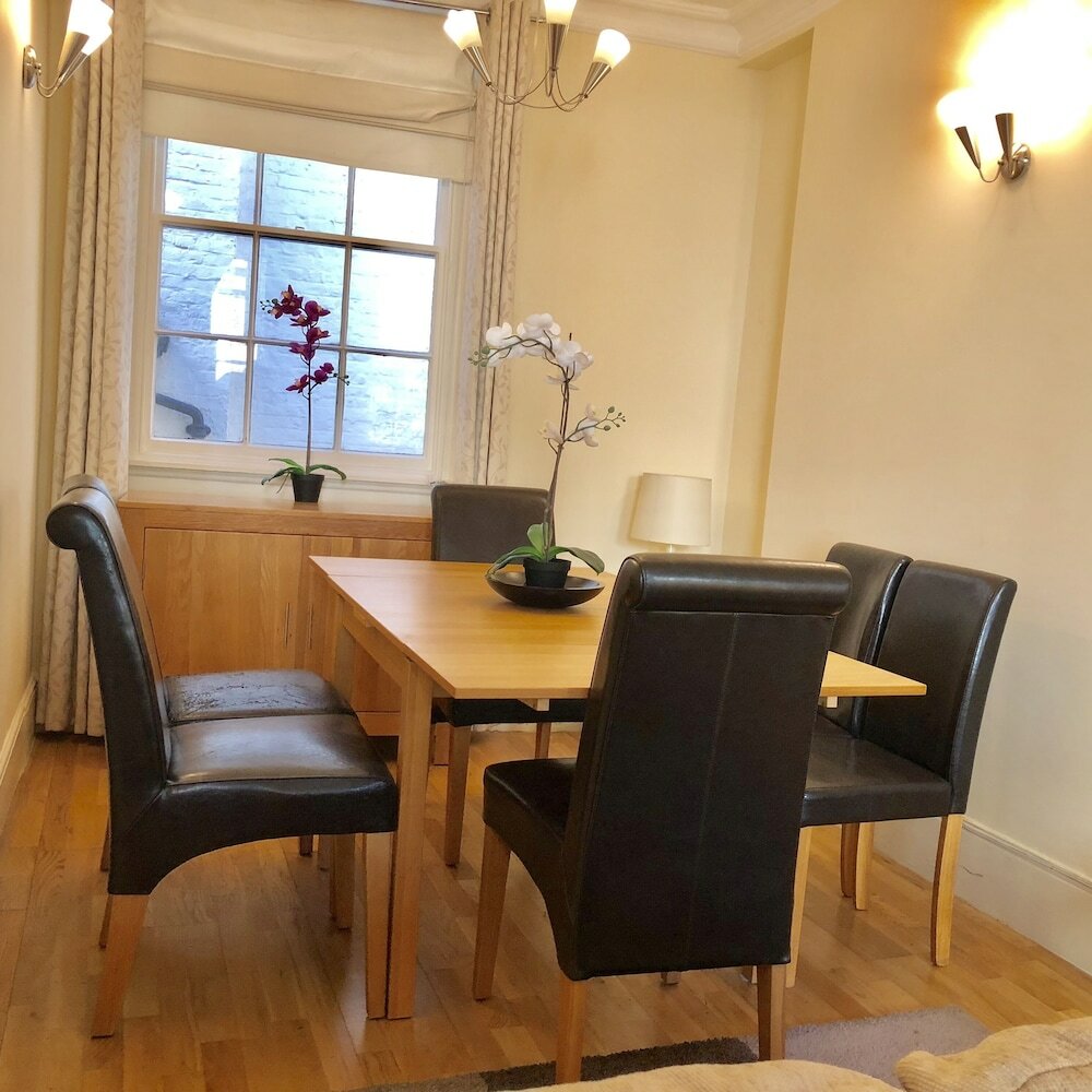 Фото Buckingham Palace View Apartment