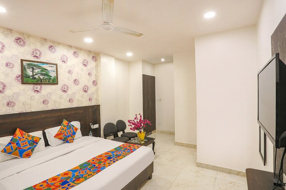 Фото Fabhotel Royal Galaxy I