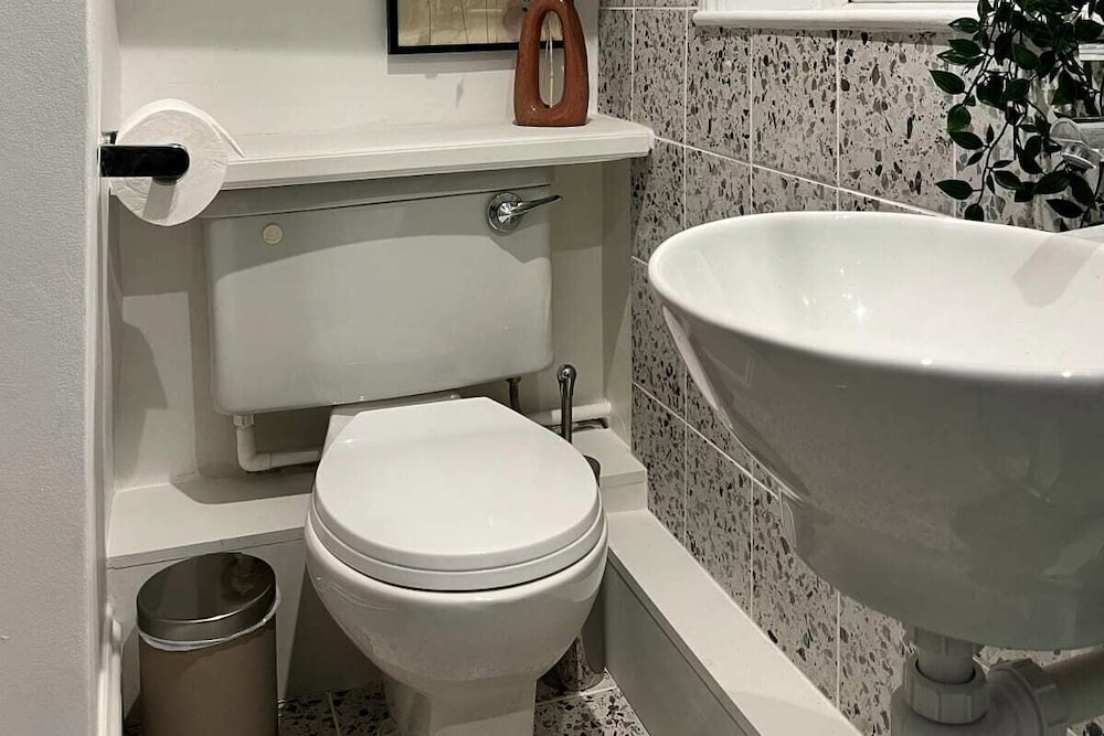 Фото The Fulham Loft - Captivating 2bdr Flat With Terrace