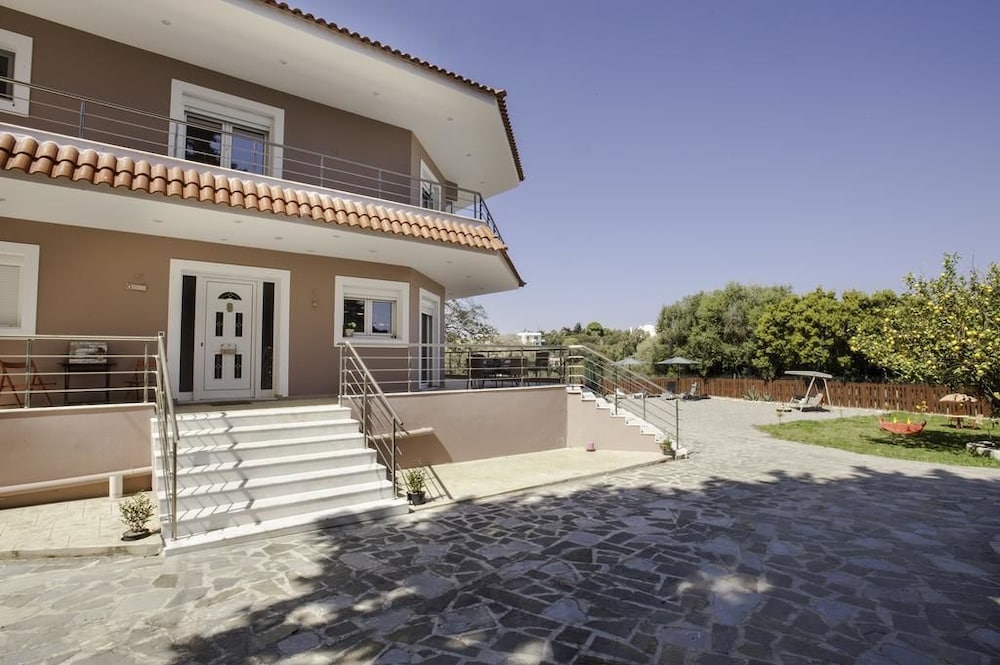 Фото Laugh & Life House