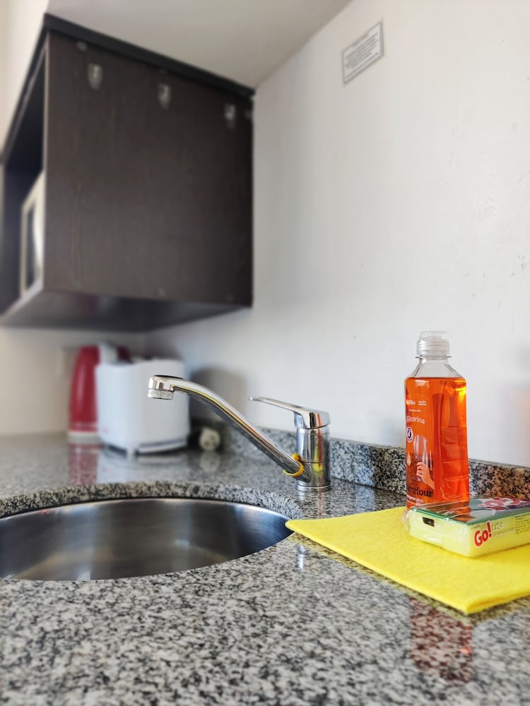 Фото Bens Downtown Apartments