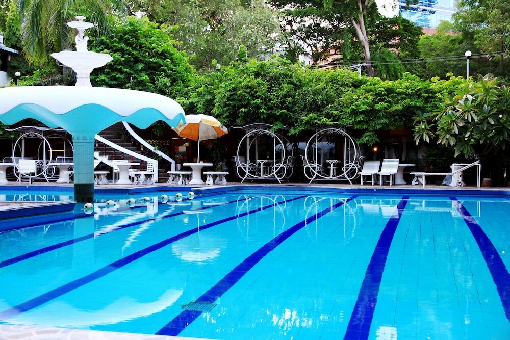 Фото Seashore Pattaya Resort