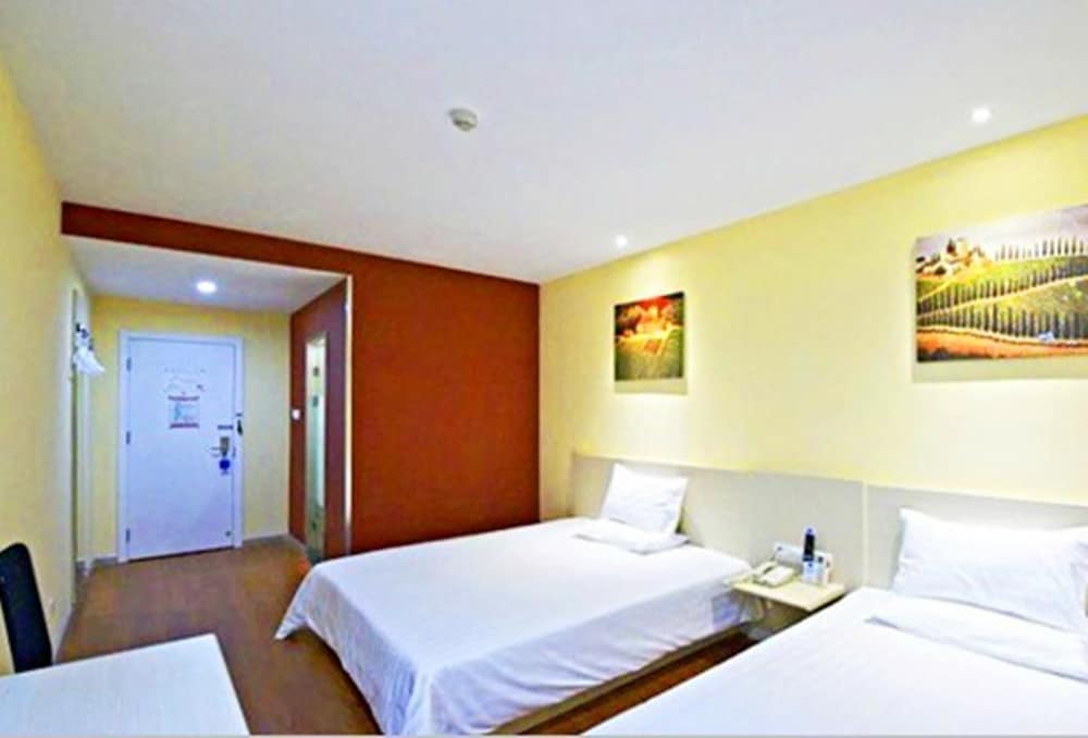 Фото Mercure Qingdao Downtown