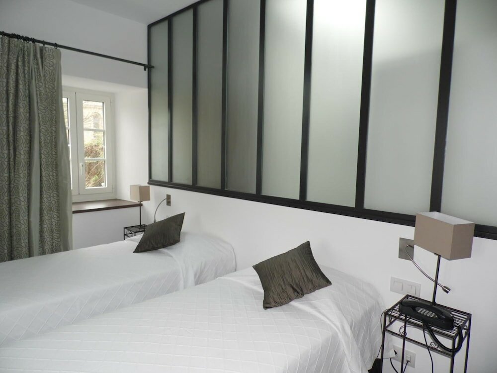 Фото Clos de Vallombreuse, The Originals Relais