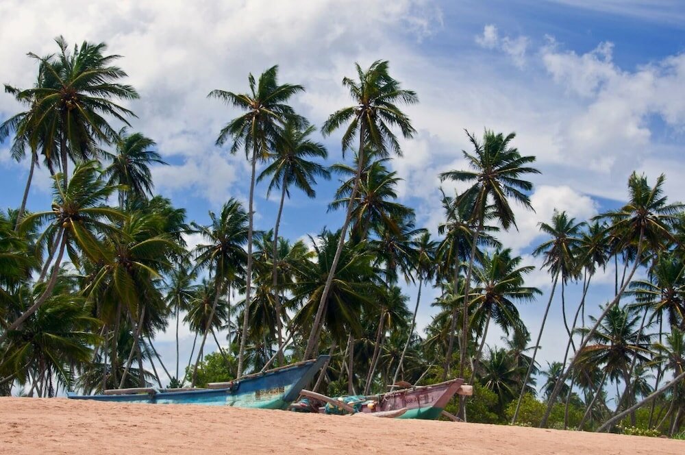 Фото Sanjis The Seaside Cabanas