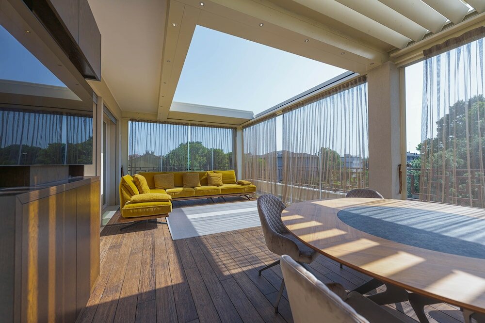 Фото Luxury Venice Penthouse