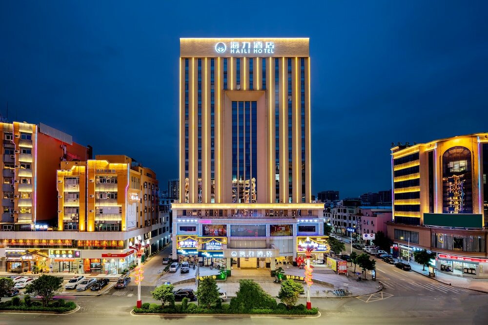 Фото отеля 1